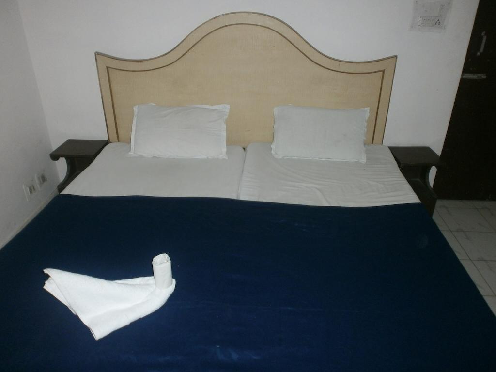 Hotel Safari อัครา ห้อง รูปภาพ