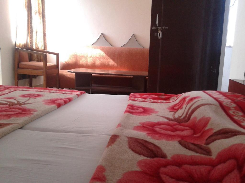 Hotel Safari อัครา ห้อง รูปภาพ
